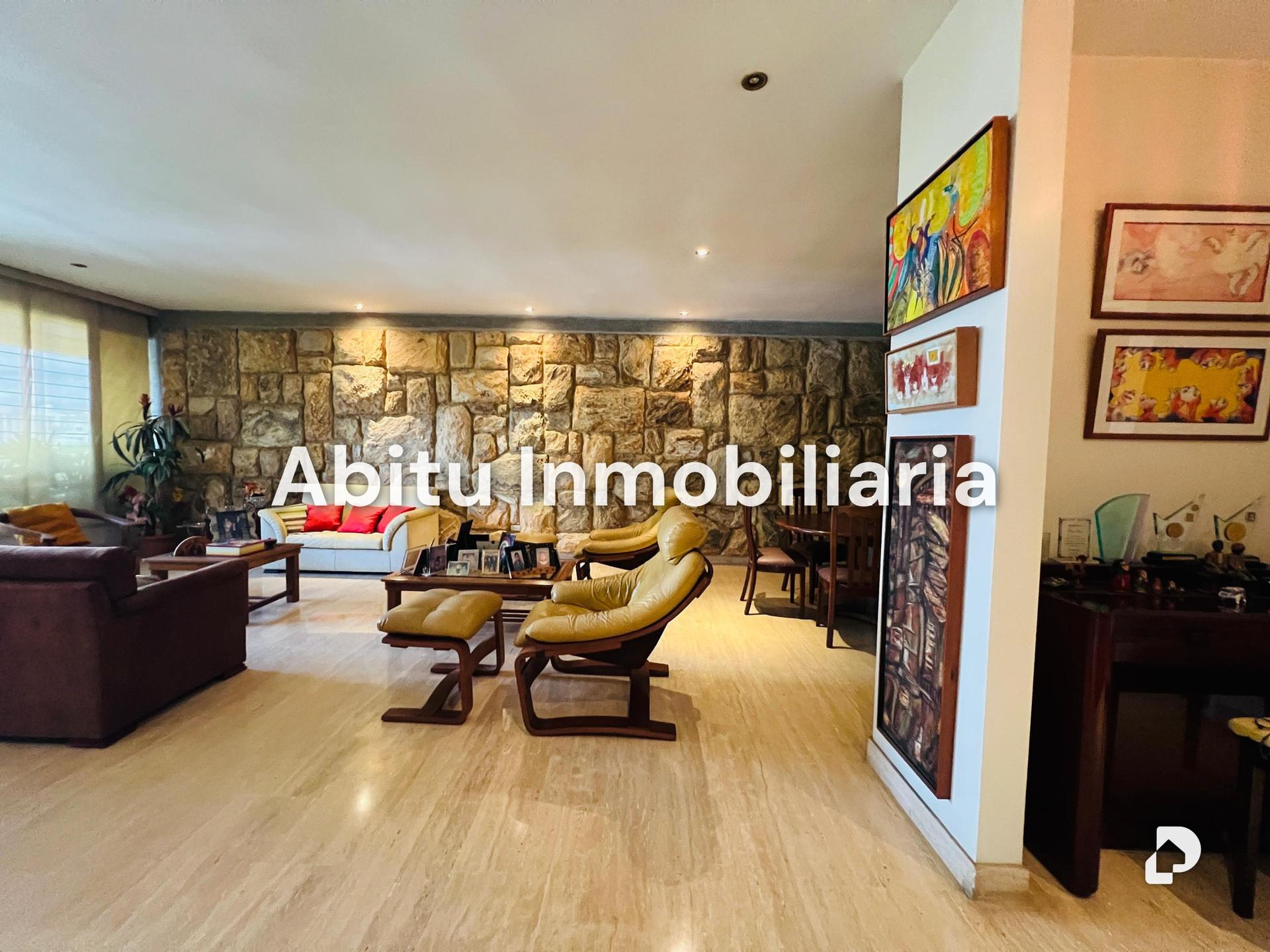 Apartment in Los Palos Grandes, Caracas – 5