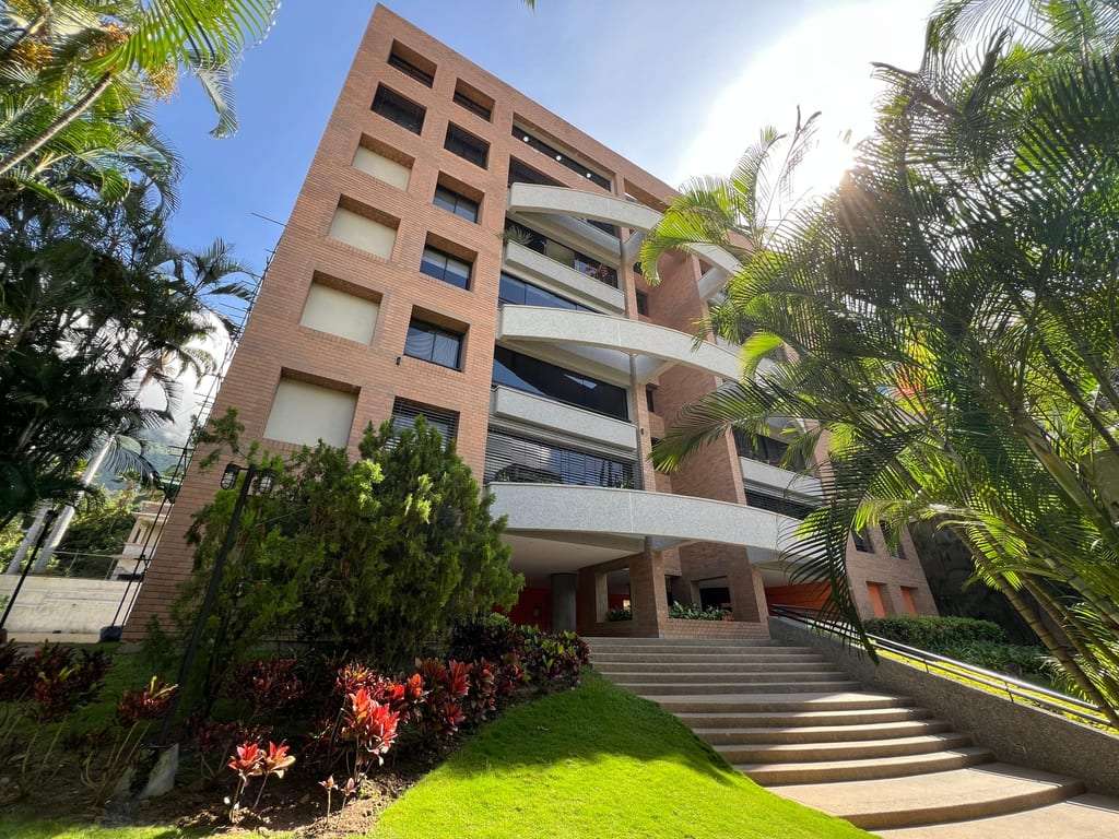 Apartamento en Los Palos Grandes, Caracas - 1