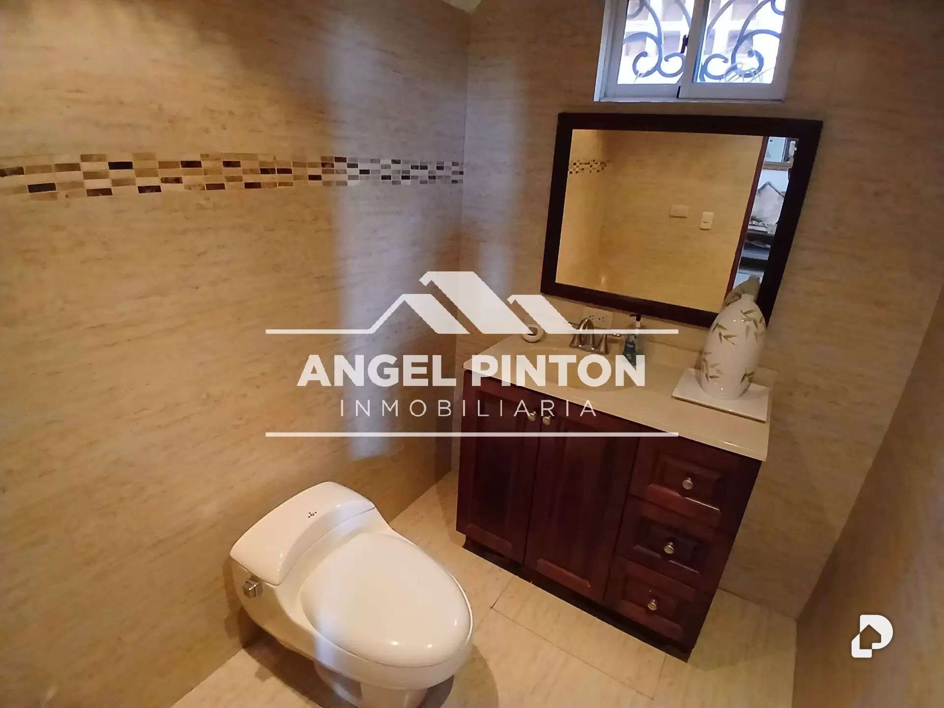 Townhouse en Urbanización Canta Claro, Maracaibo – 7