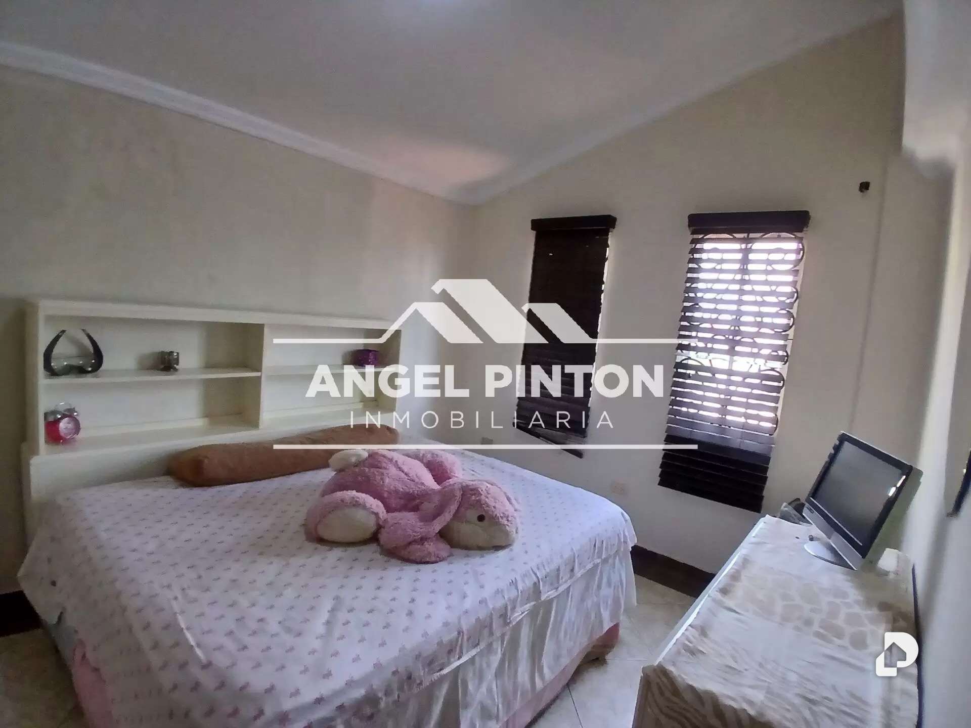 Townhouse en Urbanización Canta Claro, Maracaibo – 6