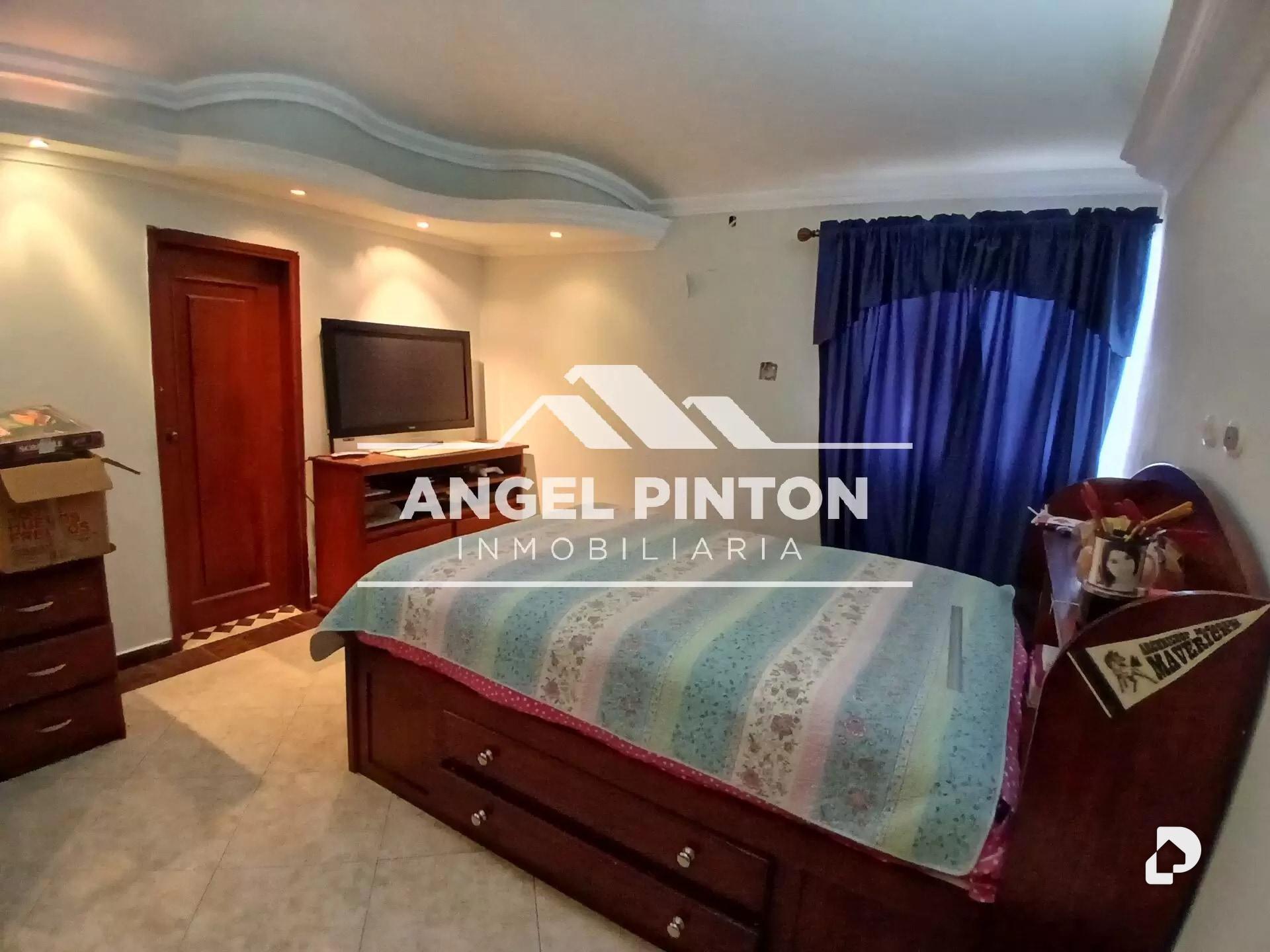 Townhouse en Urbanización Canta Claro, Maracaibo – 4