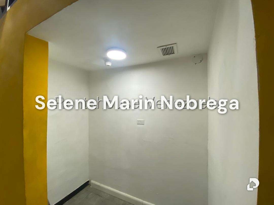 Local comercial en La Castellana, Caracas – 10