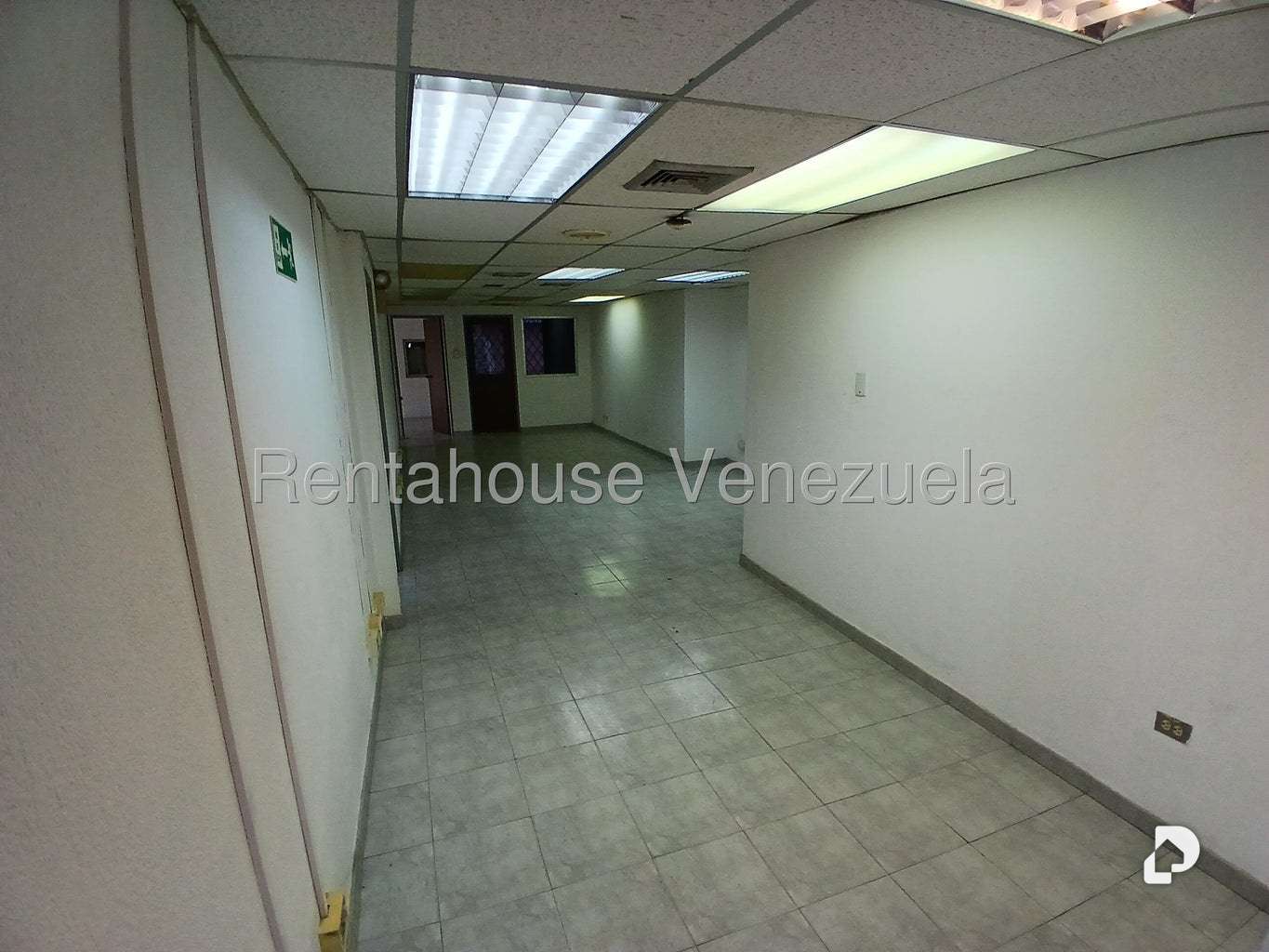 Local comercial en Boleíta Norte, Caracas – 17