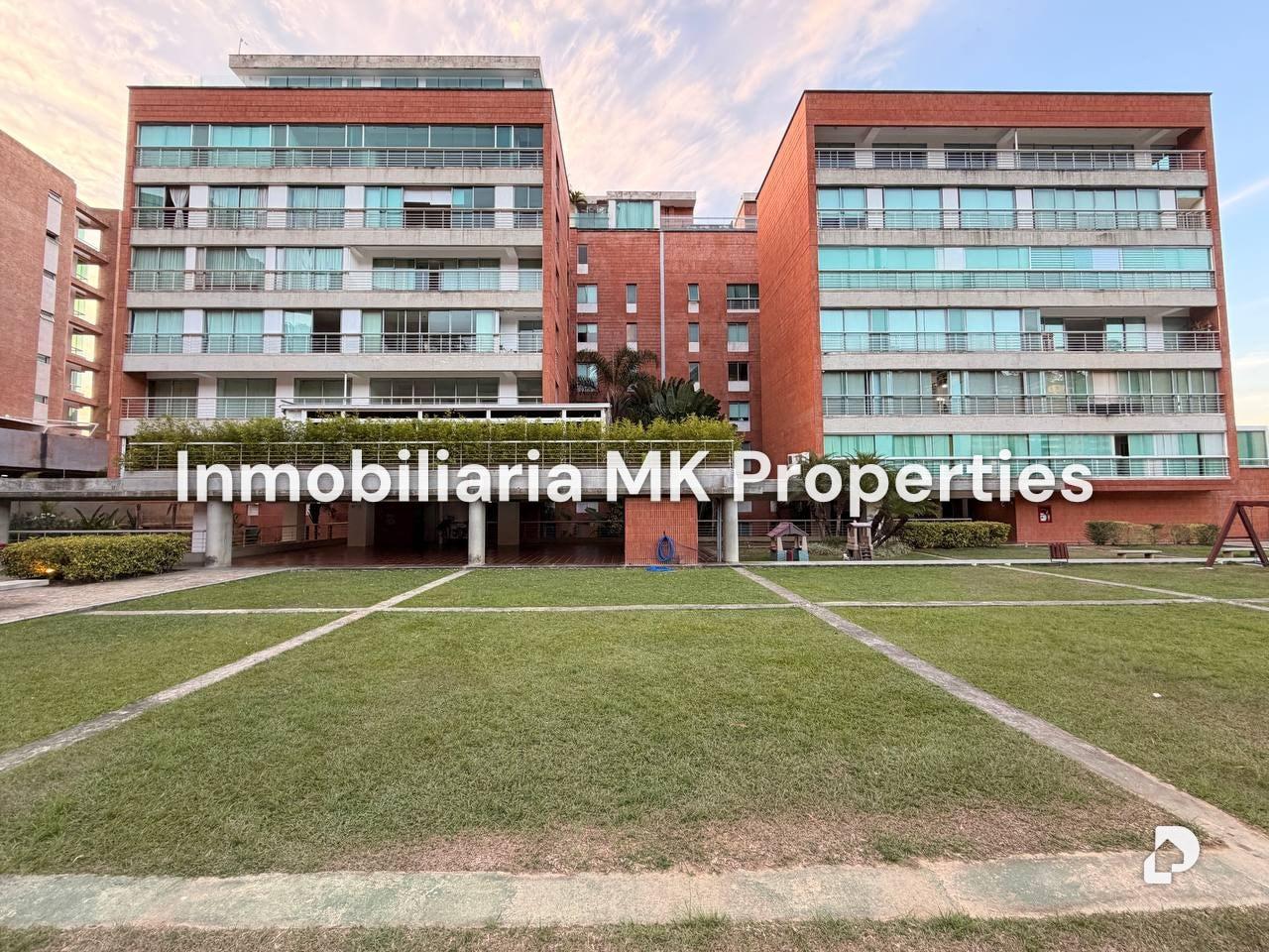 Apartamento en El Solar del Hatillo, Caracas – 1