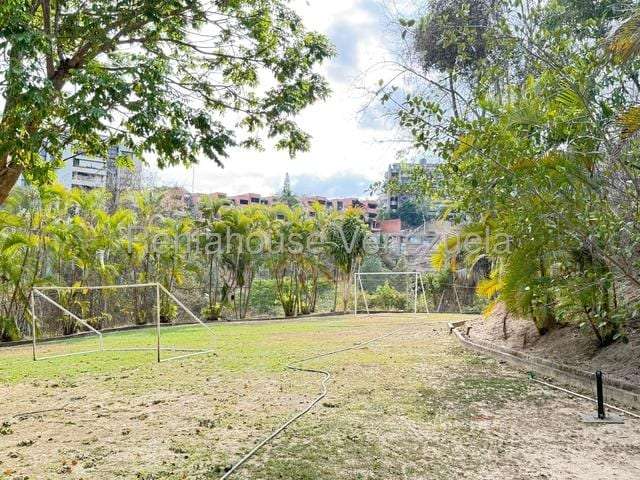 Townhouse en Santa Paula, Caracas