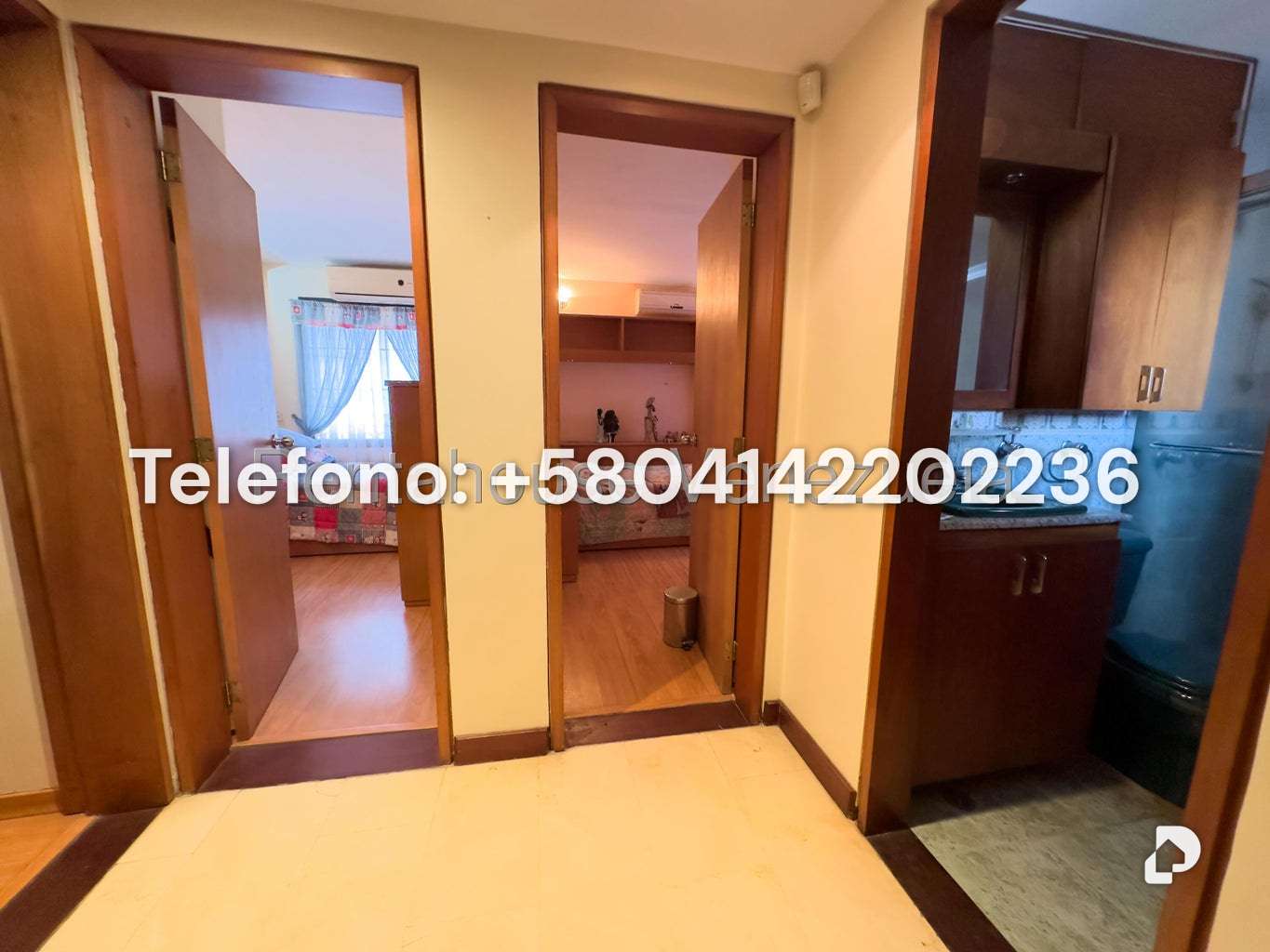 Casa en Santa Rosa de Lima, Caracas – 12