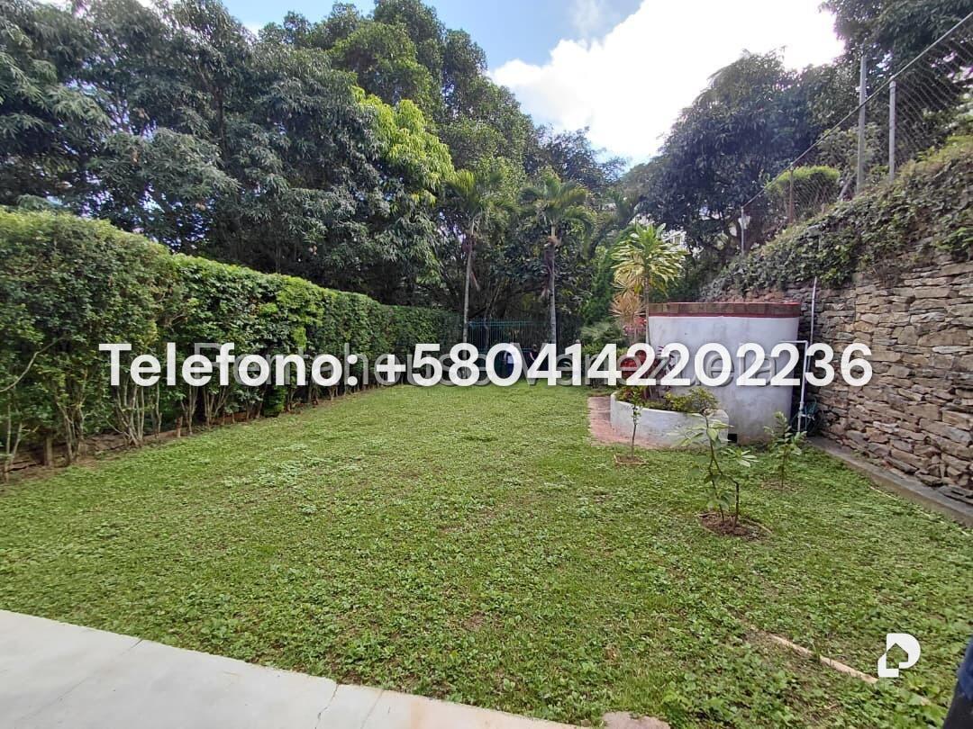 Casa en Santa Rosa de Lima, Caracas – 1