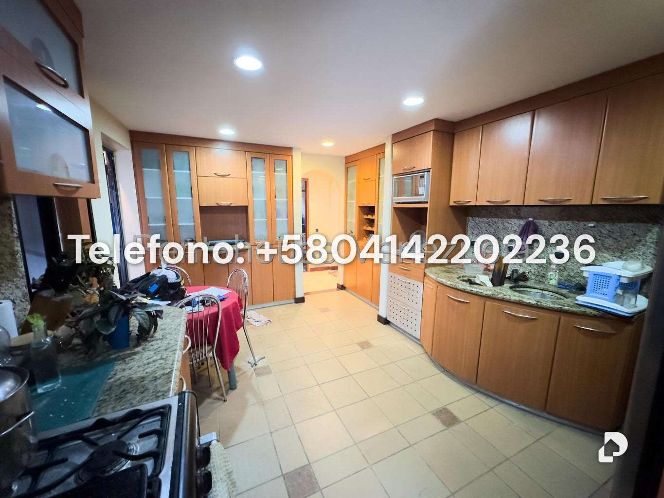 Casa en Santa Rosa de Lima, Caracas – 8