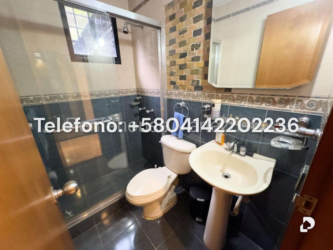 Casa en Santa Rosa de Lima, Caracas – 23