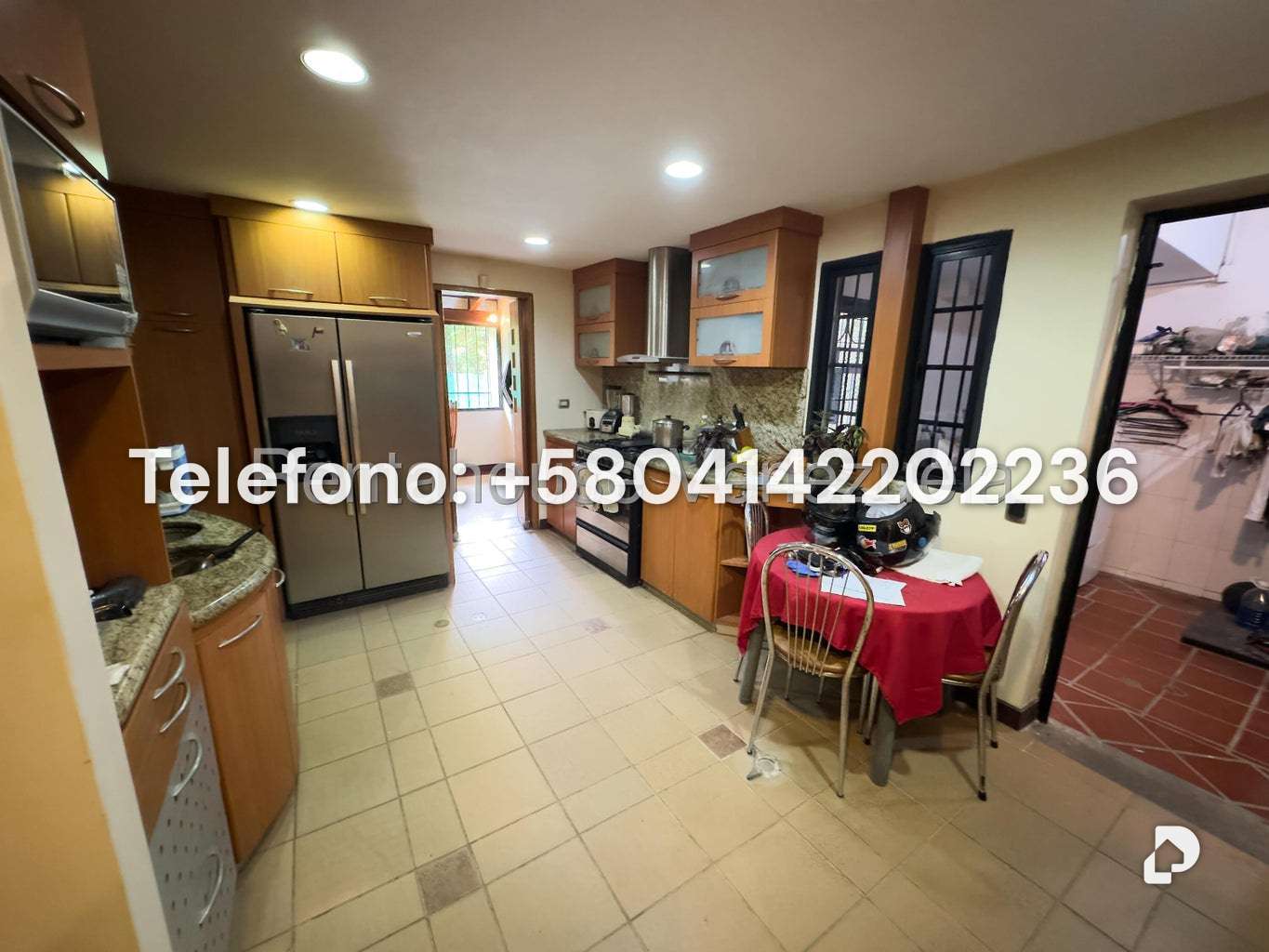Casa en Santa Rosa de Lima, Caracas – 7