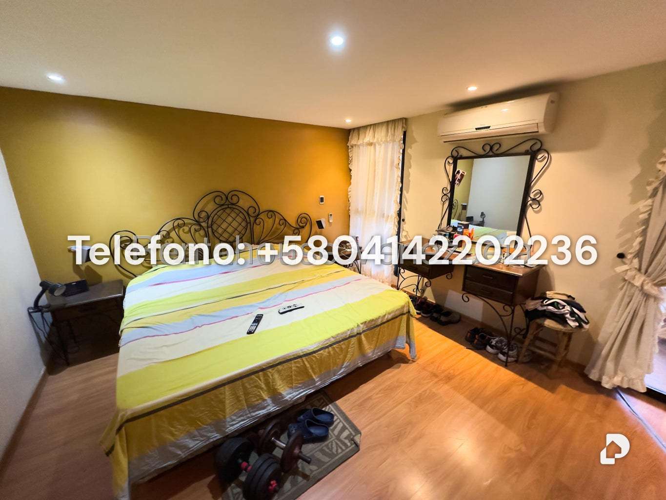 Casa en Santa Rosa de Lima, Caracas – 11