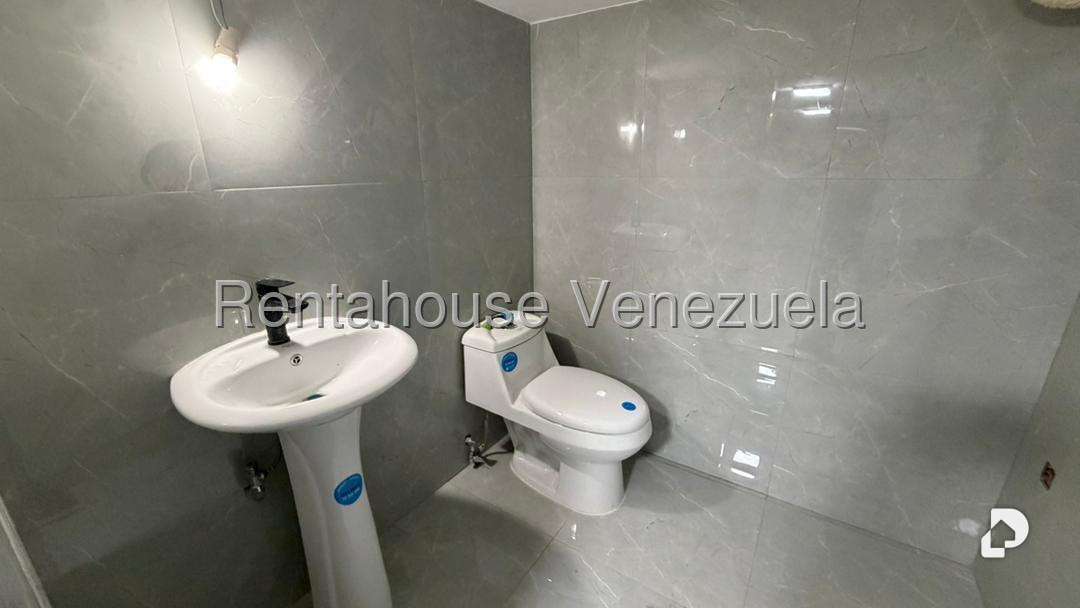 Local comercial en Altamira, Caracas – 23