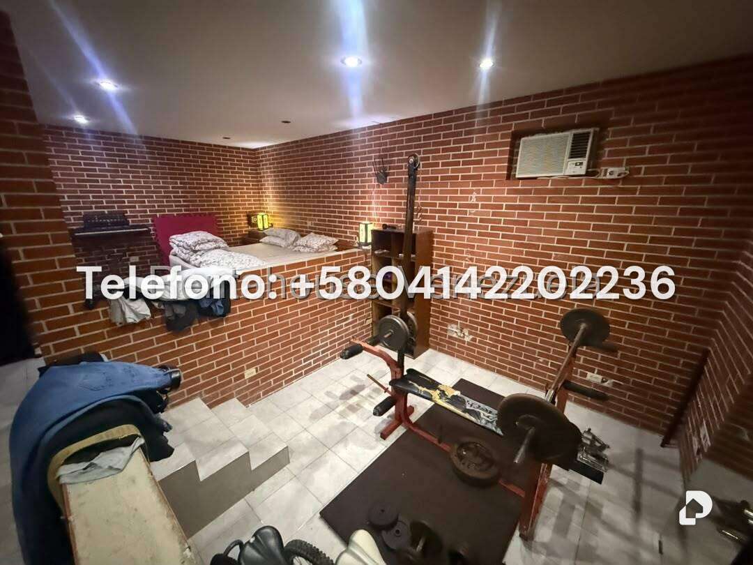 Casa en Tusmare, Caracas – 25