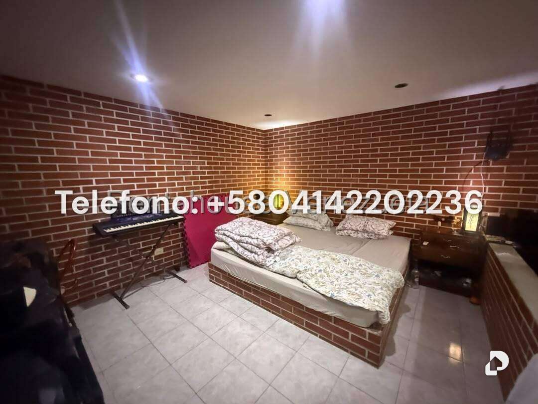 Casa en Tusmare, Caracas – 23