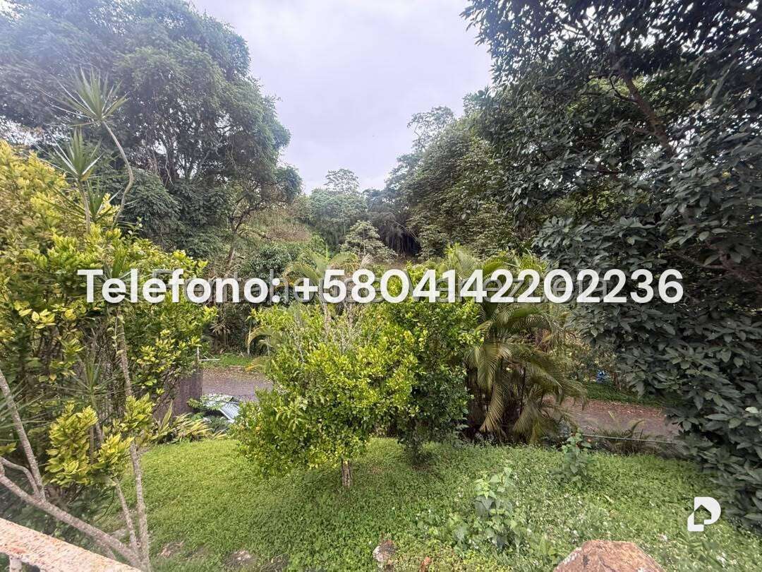 Casa en Tusmare, Caracas – 29
