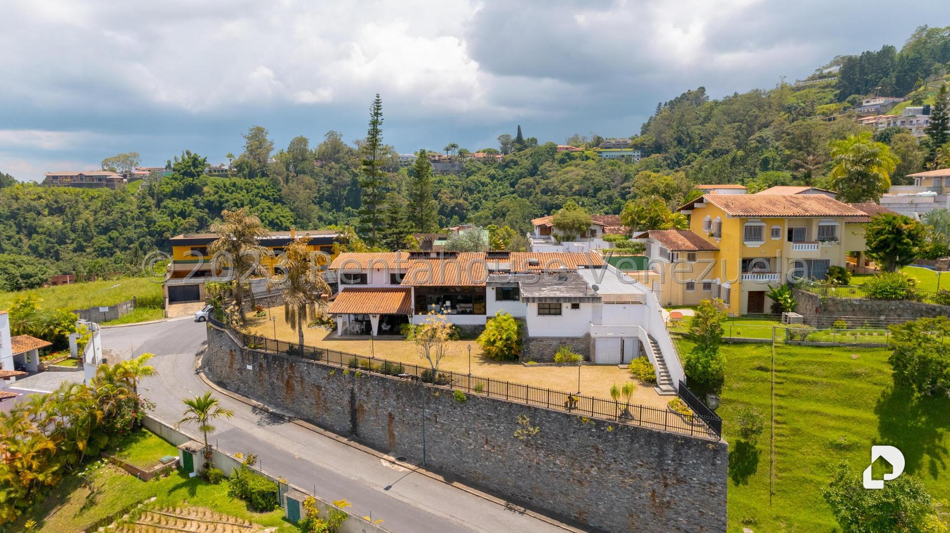 Casa en La Lagunita Country Club, Caracas – 2