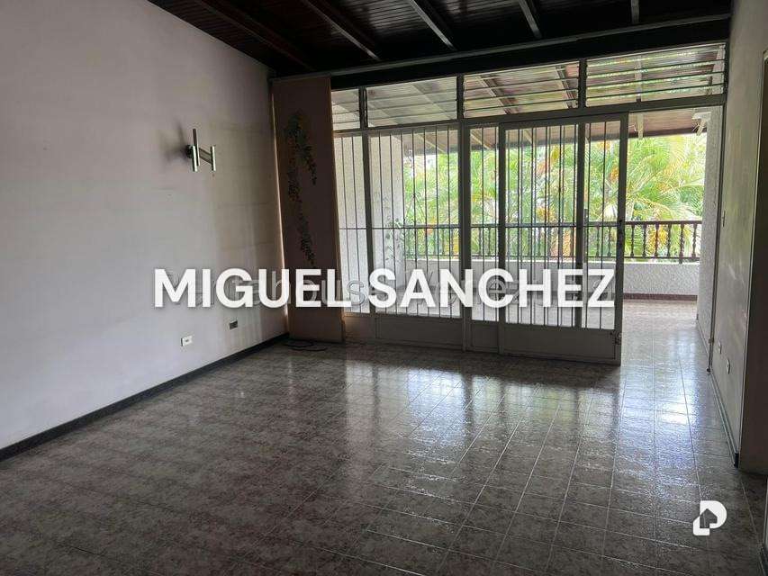 Casa en Macaracuay, Caracas – 11