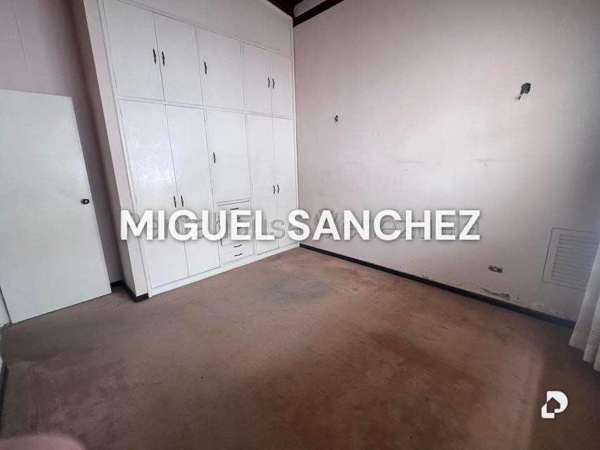 Casa en Macaracuay, Caracas – 15