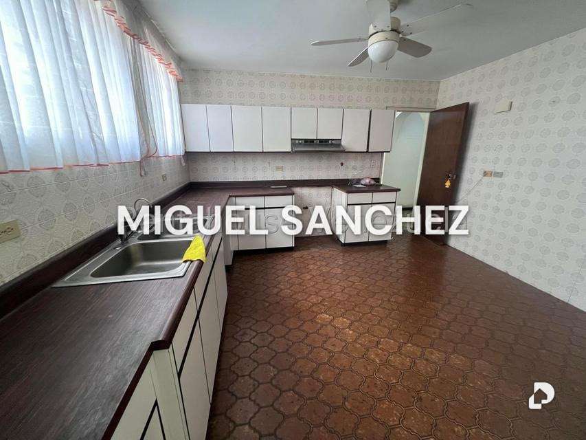 Casa en Macaracuay, Caracas – 10