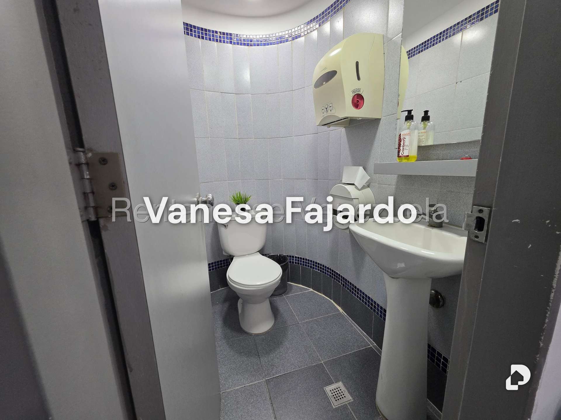 Oficina en El Rosal, Caracas – 29
