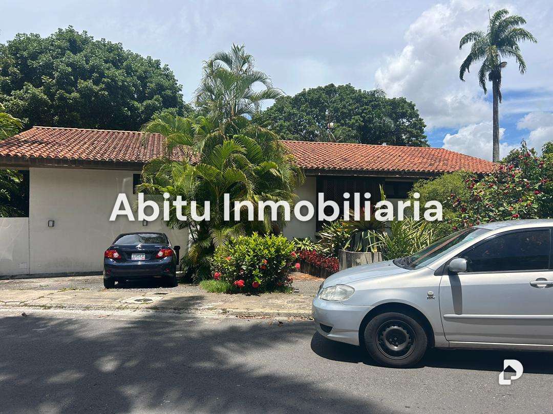 Casa en Los Chorros, Caracas – 12