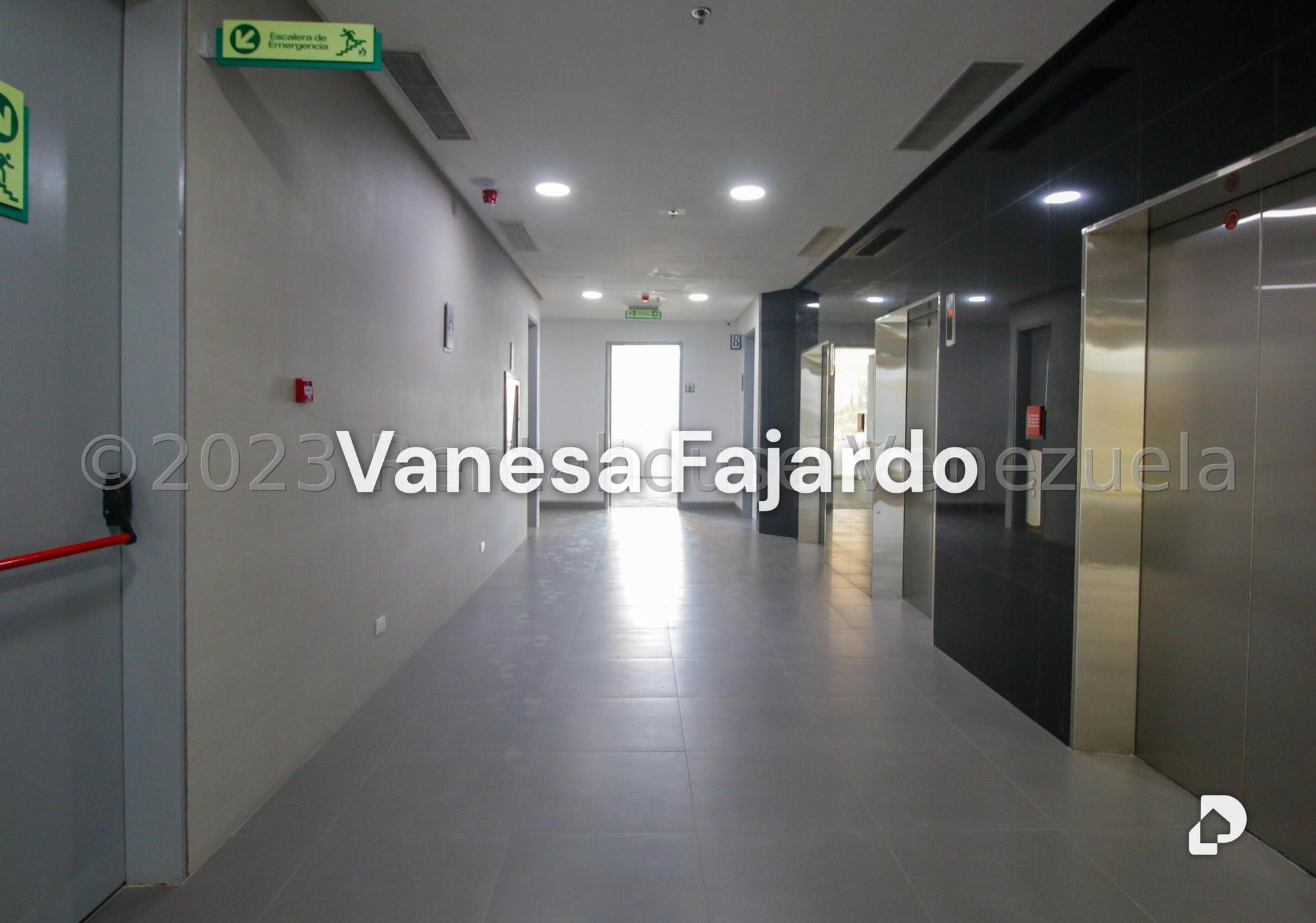 Oficina en Las Mercedes, Caracas – 5