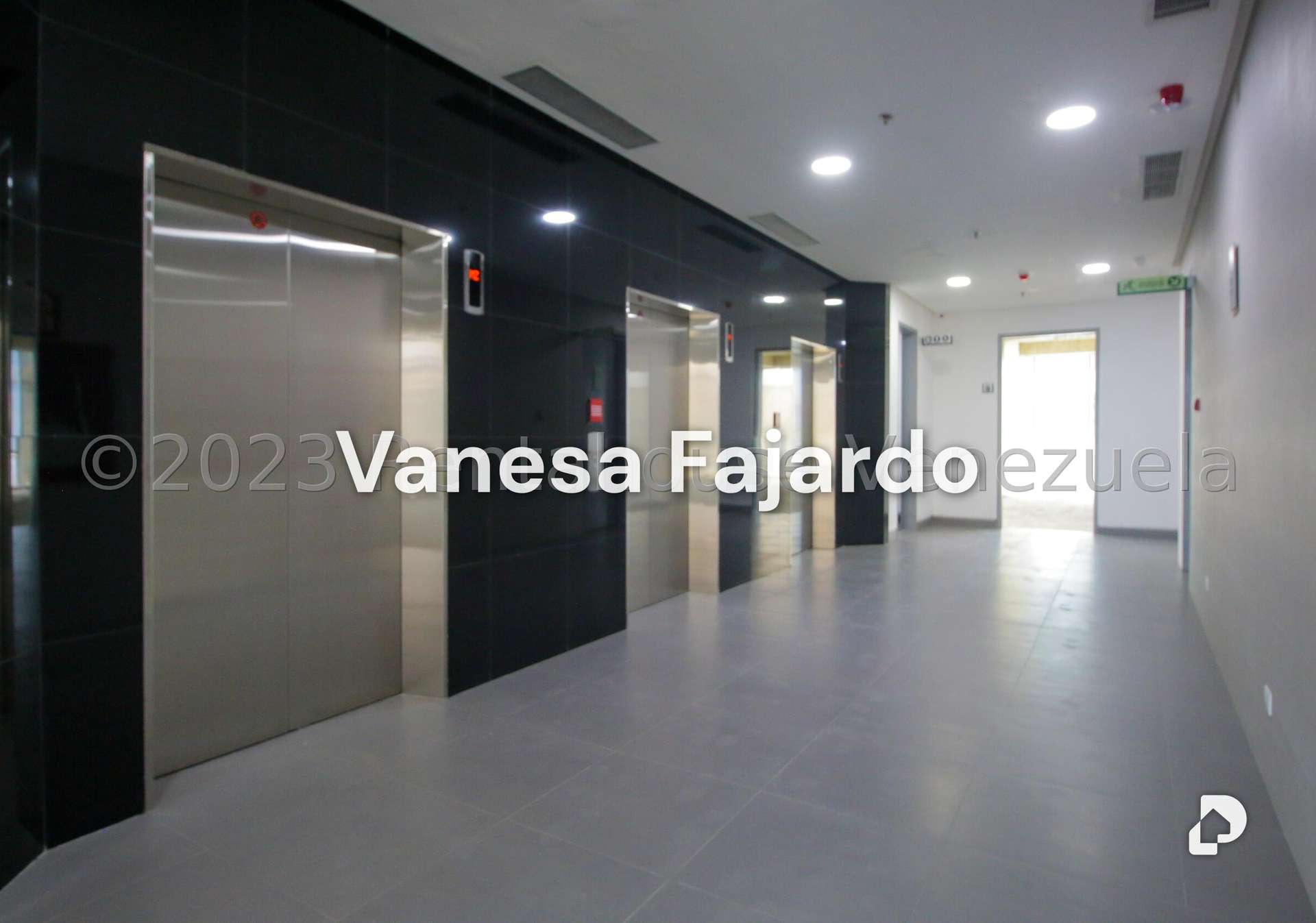 Oficina en Las Mercedes, Caracas – 6