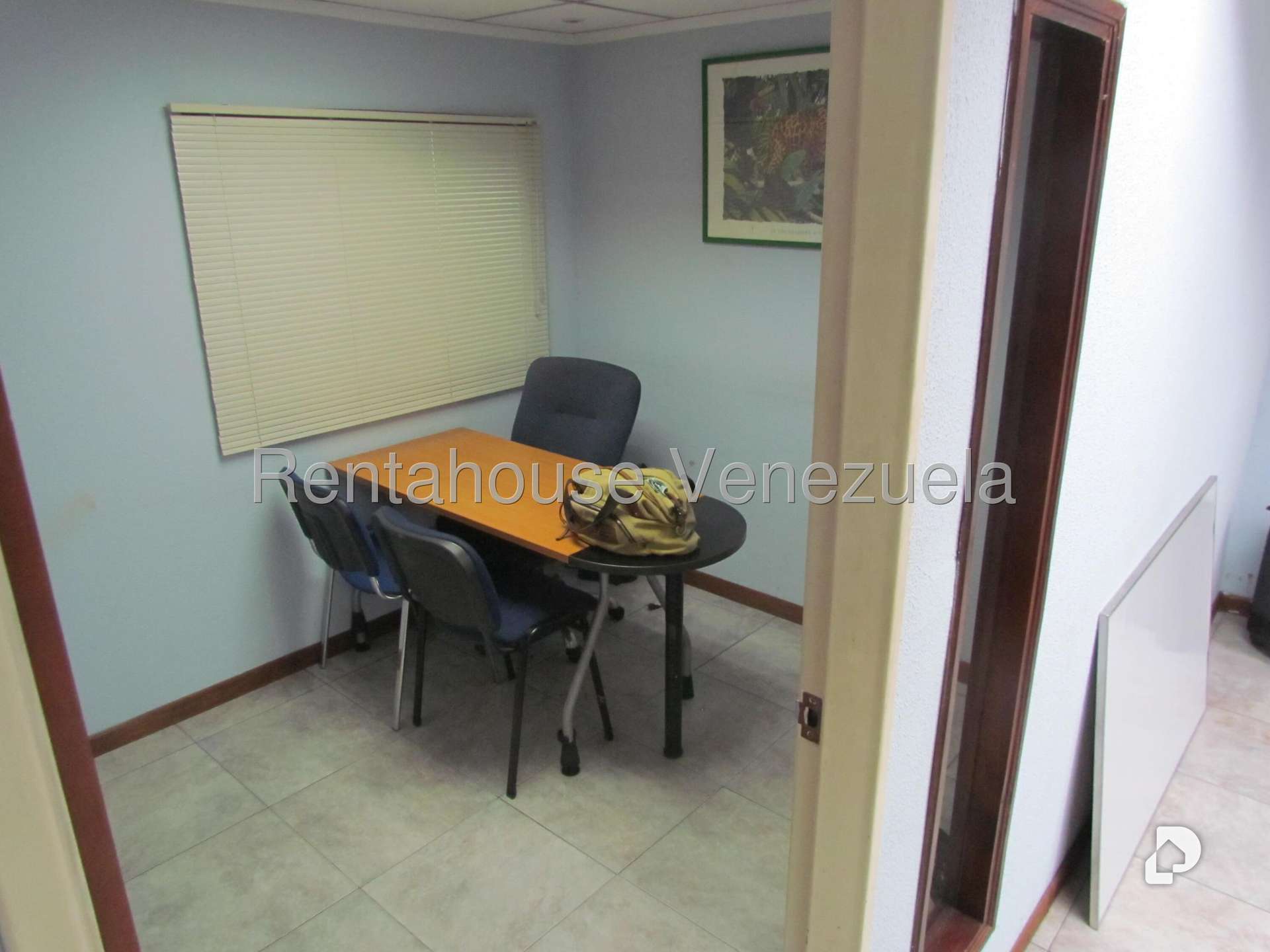 Local comercial en Los Dos Caminos, Caracas – 21