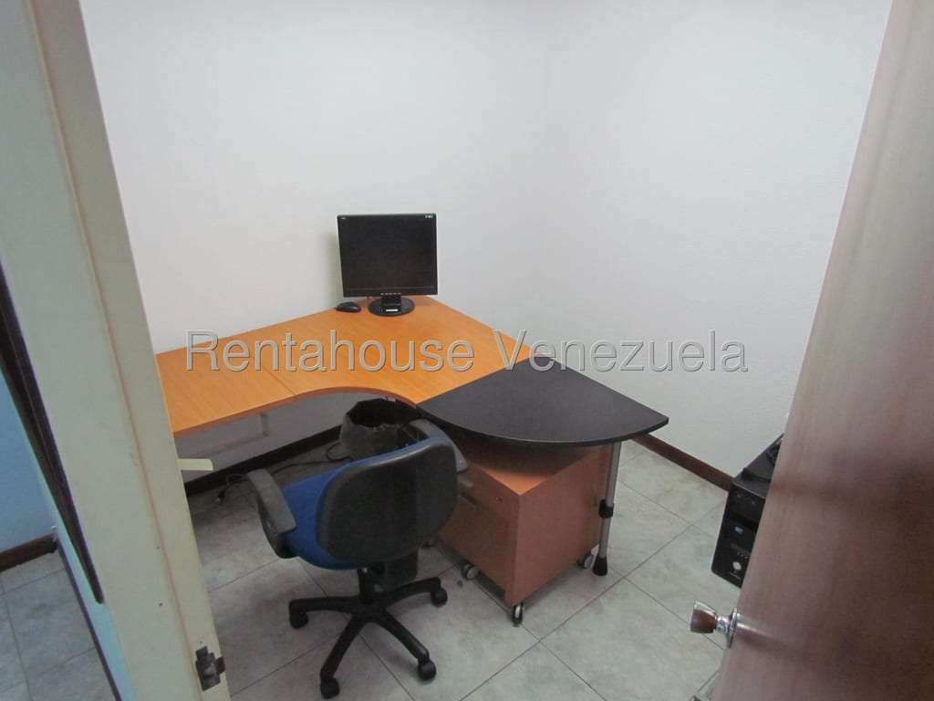 Local comercial en Los Dos Caminos, Caracas