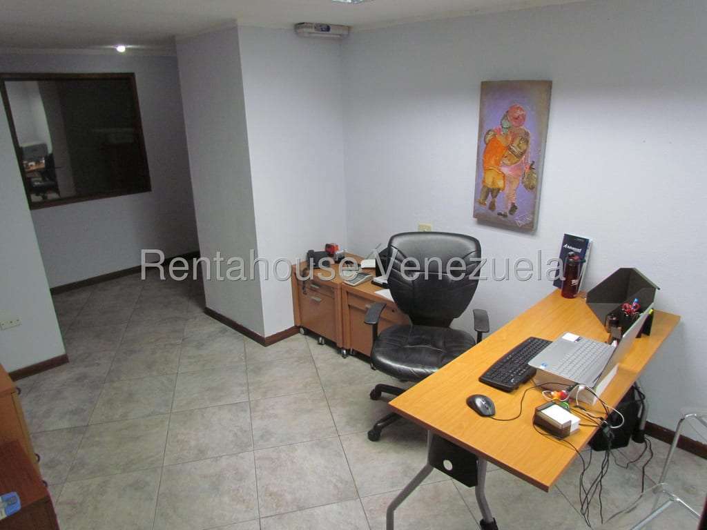 Local comercial en Los Dos Caminos, Caracas