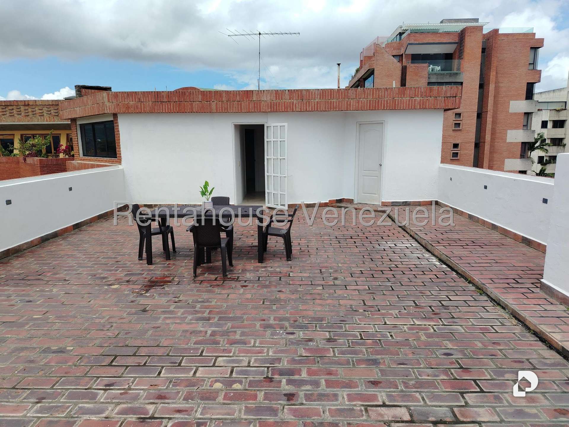 Apartamento en Colinas de Valle Arriba, Caracas – 22