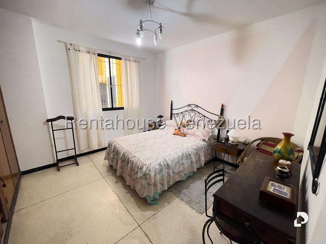 Casa en Macaracuay, Caracas – 13