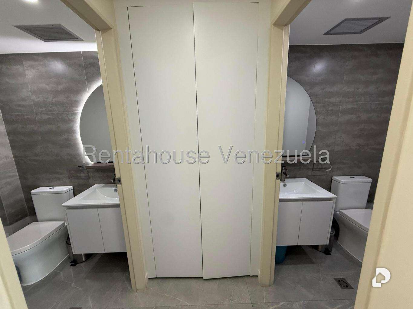 Oficina en Las Mercedes, Caracas – 26