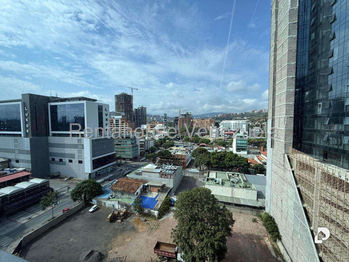 Oficina en Las Mercedes, Caracas – 31