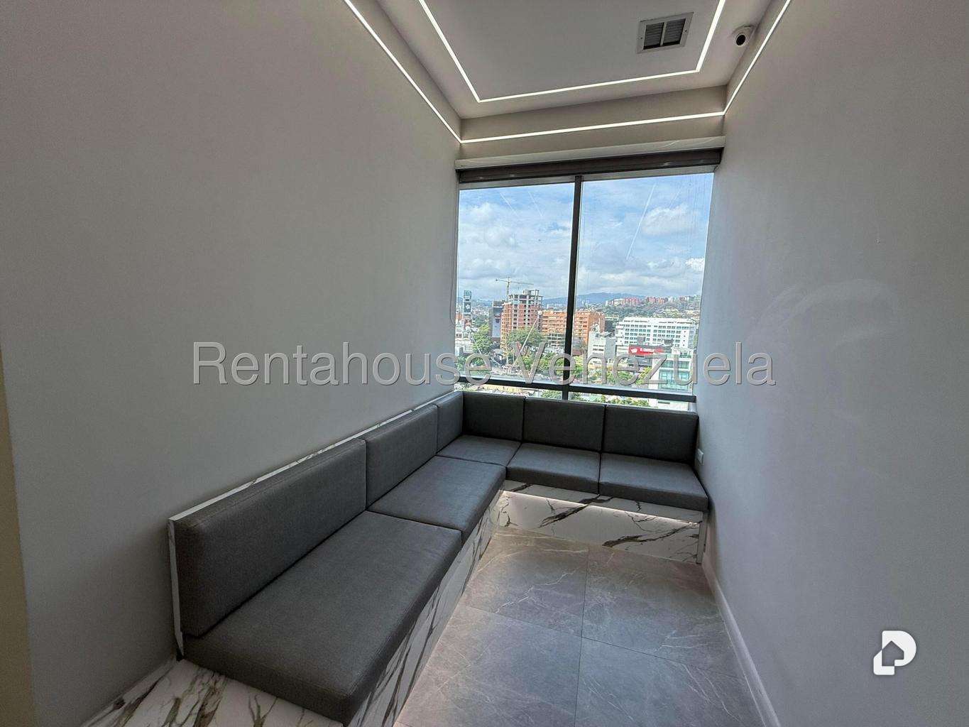 Oficina en Las Mercedes, Caracas – 6