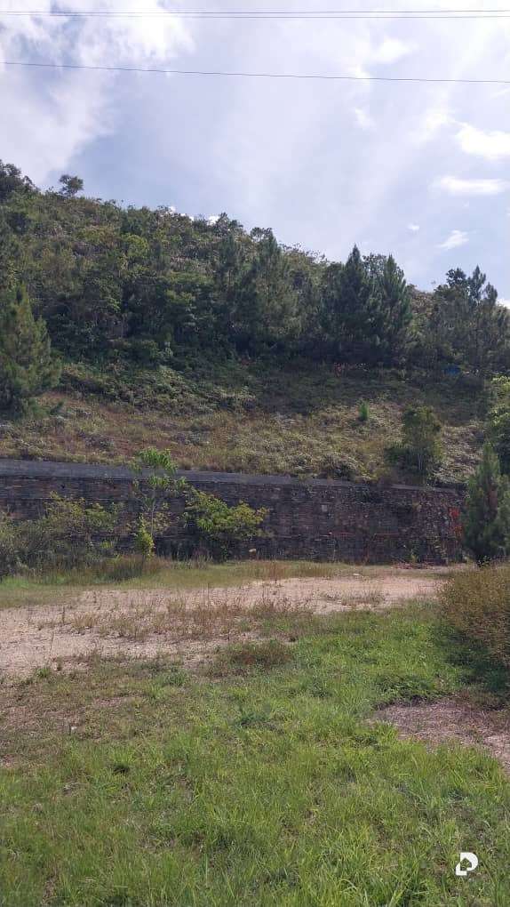 Terreno en La Trinidad, Caracas – 2