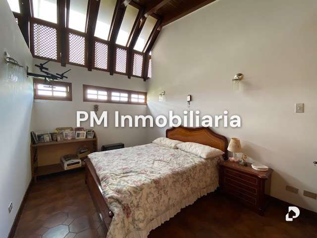 House in Santa Paula, Caracas – 11