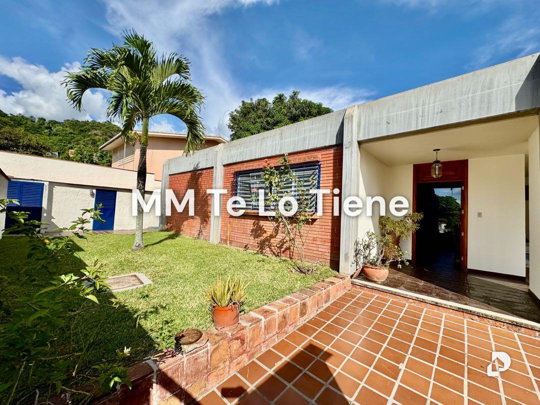 Casa en Colinas de Tamanaco, Caracas – 2