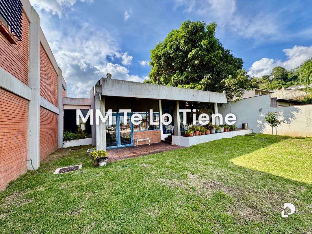 Casa en Colinas de Tamanaco, Caracas – 12