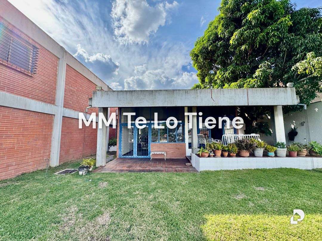 Casa en Colinas de Tamanaco, Caracas – 11