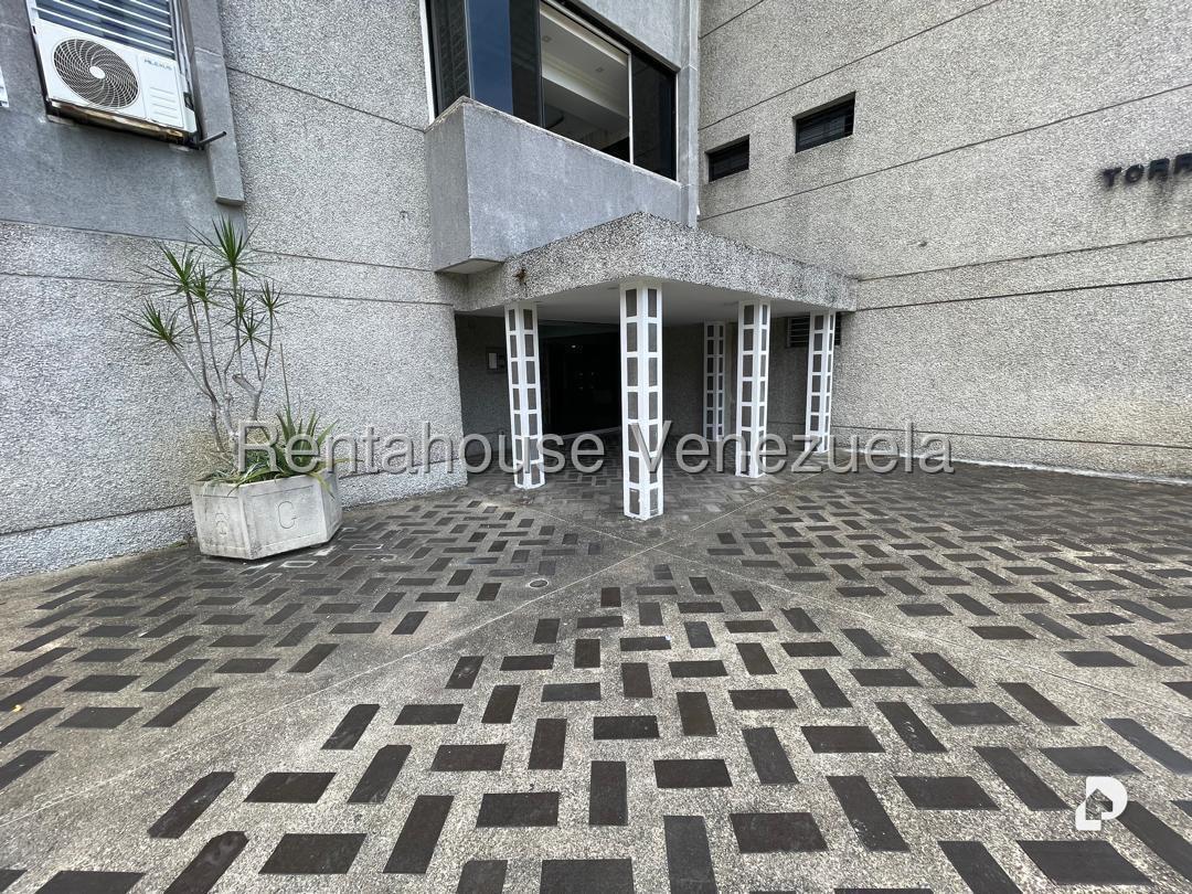 Apartamento en La Boyera, Caracas – 2