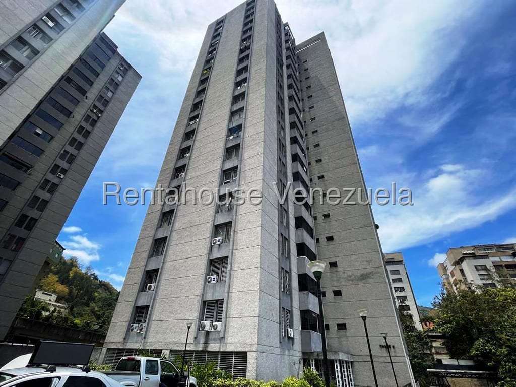 Apartment in La Boyera, Caracas - 1