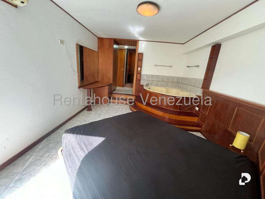 Apartamento en Campo Alegre, Caracas – 3