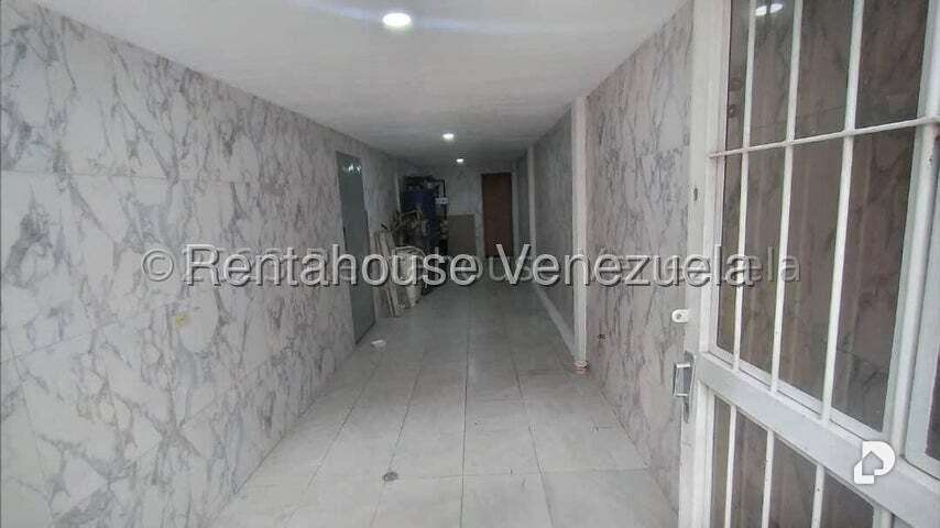 Edificio en Sabana Grande, Caracas – 22