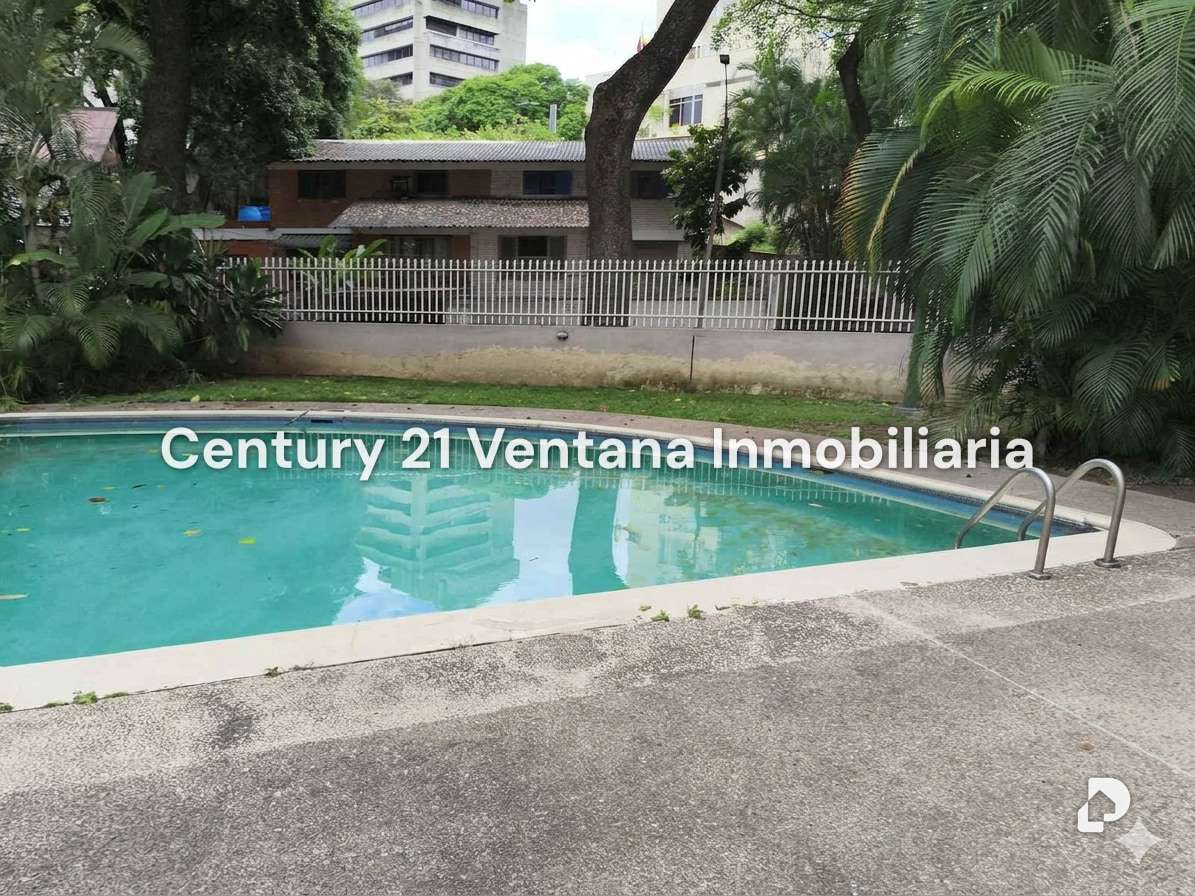 Apartamento en El Rosal, Caracas – 12