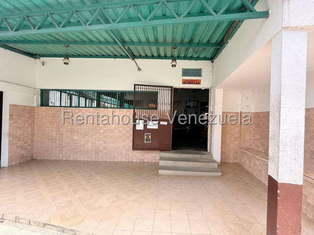 Local comercial en Hoyo de la Puerta, Caracas