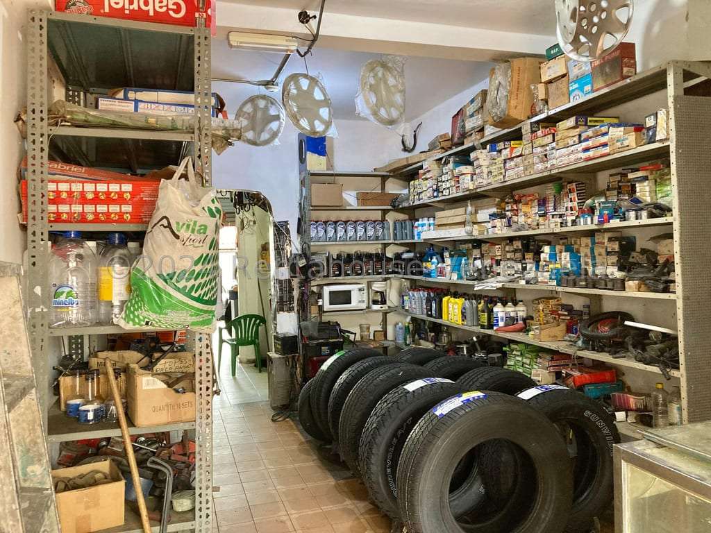 Local comercial en El Paraíso, Caracas