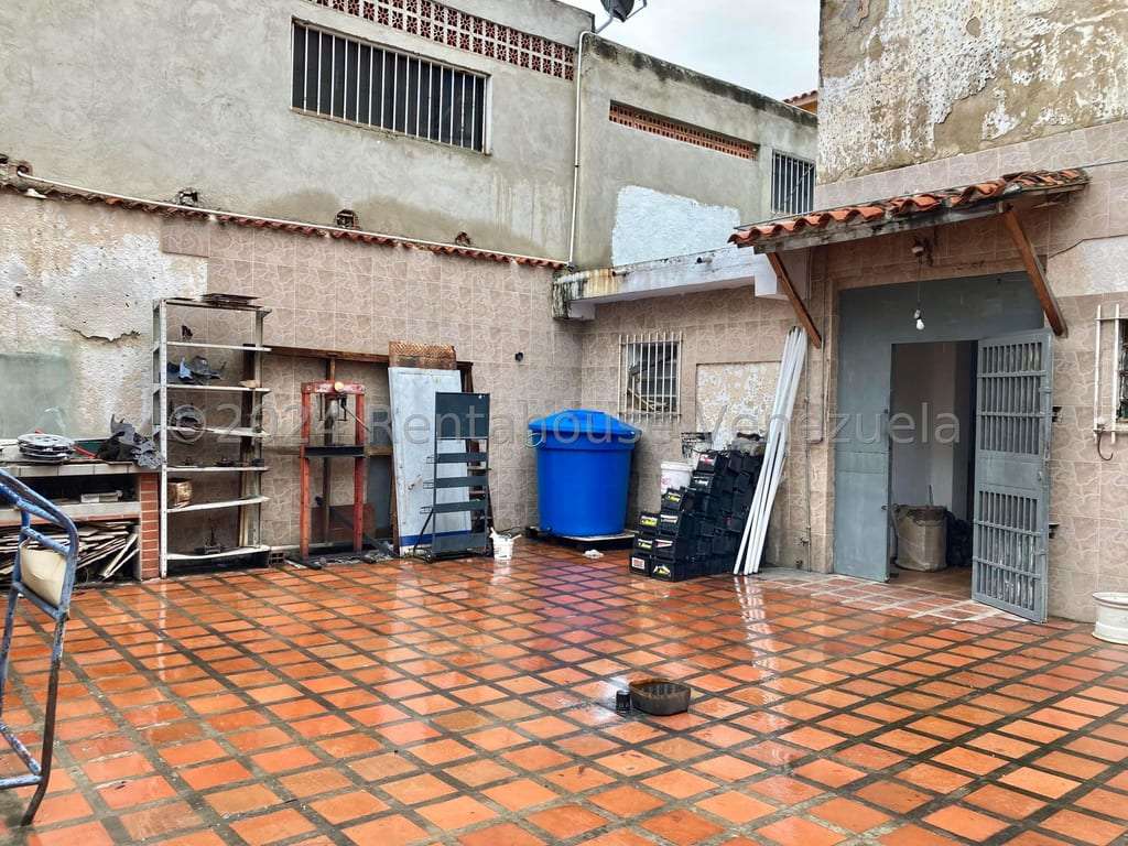 Local comercial en El Paraíso, Caracas