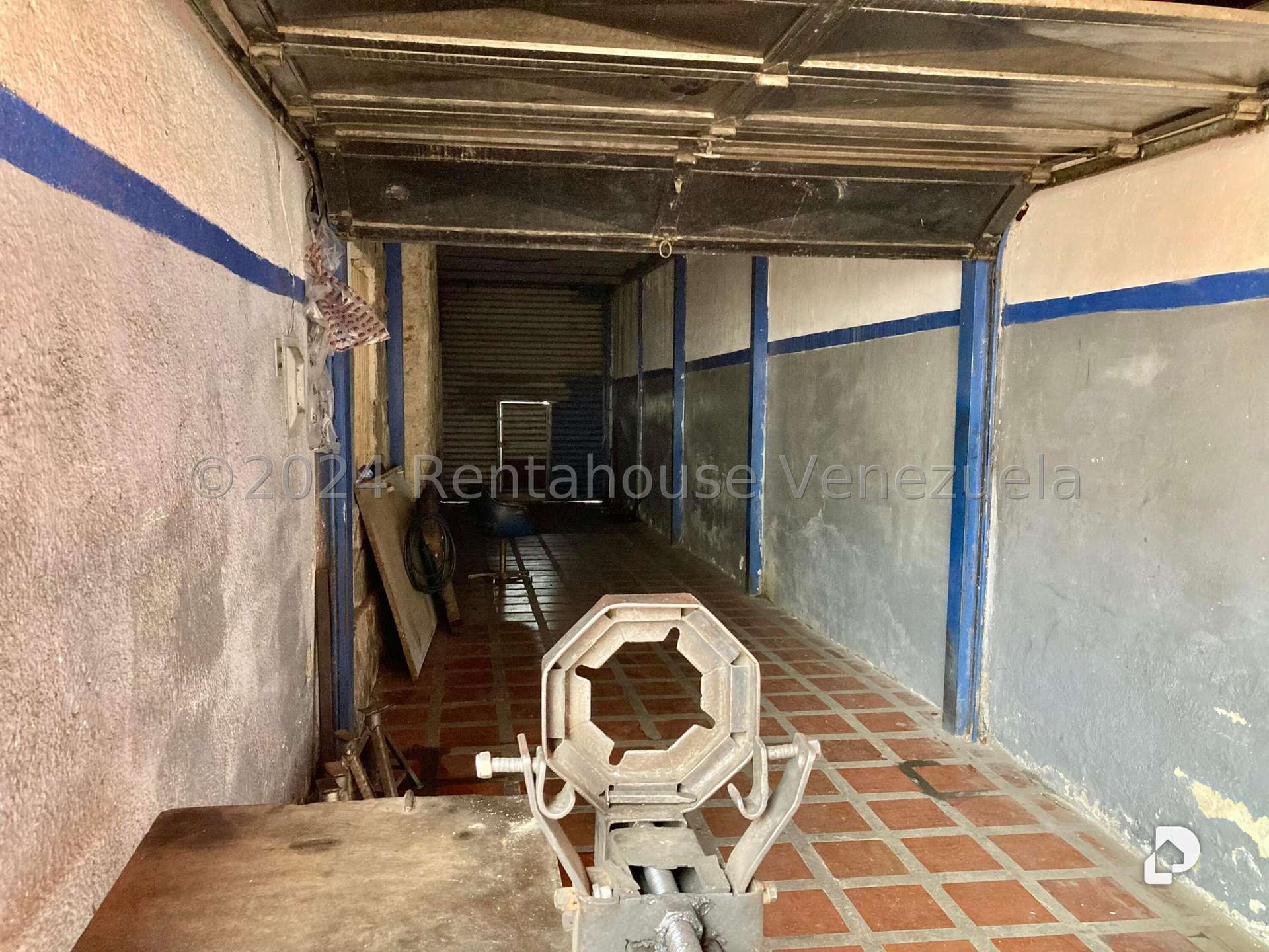 Local comercial en El Paraíso, Caracas – 21