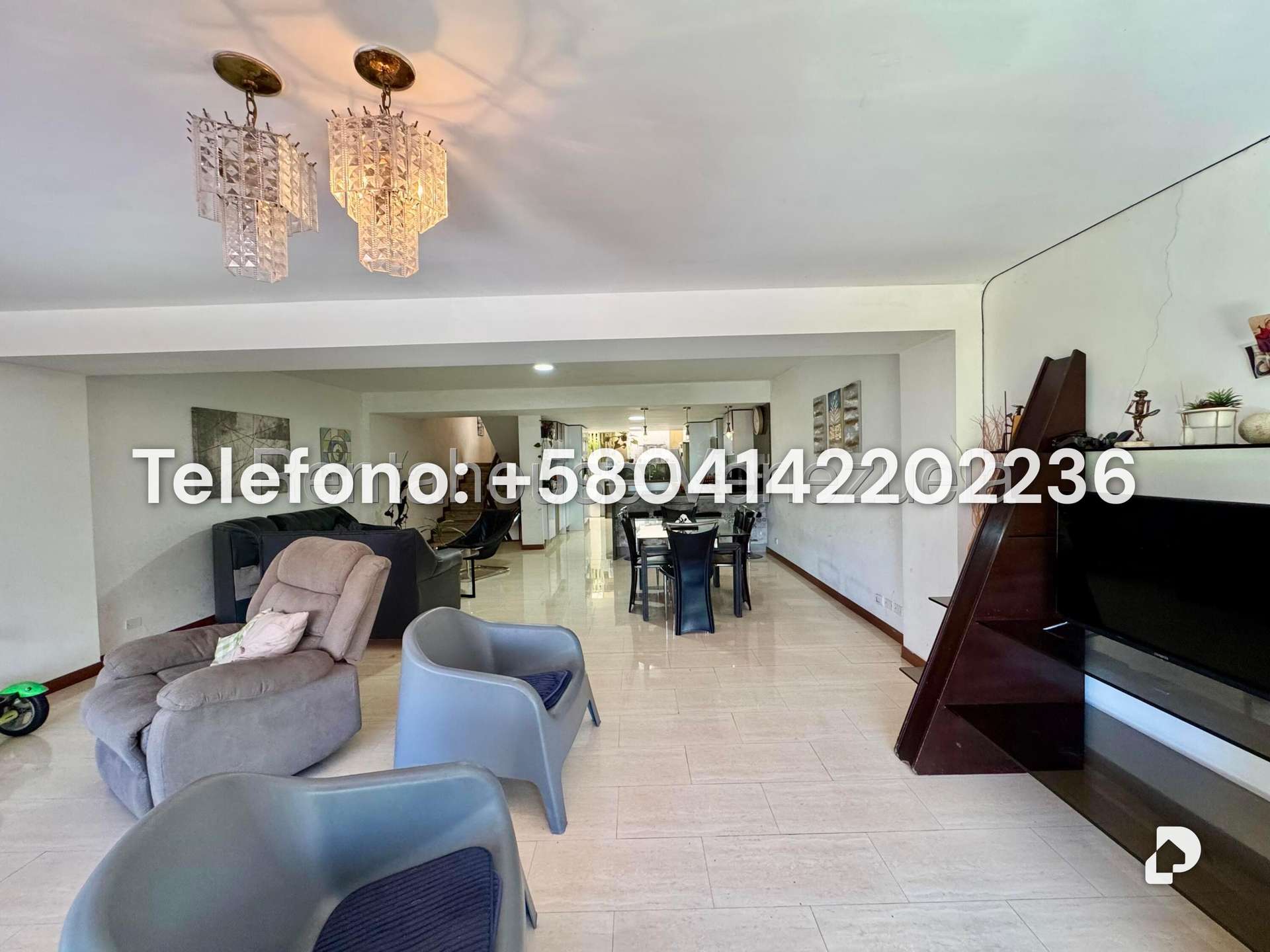 Casa en Lomas De La Trinidad, Caracas – 13